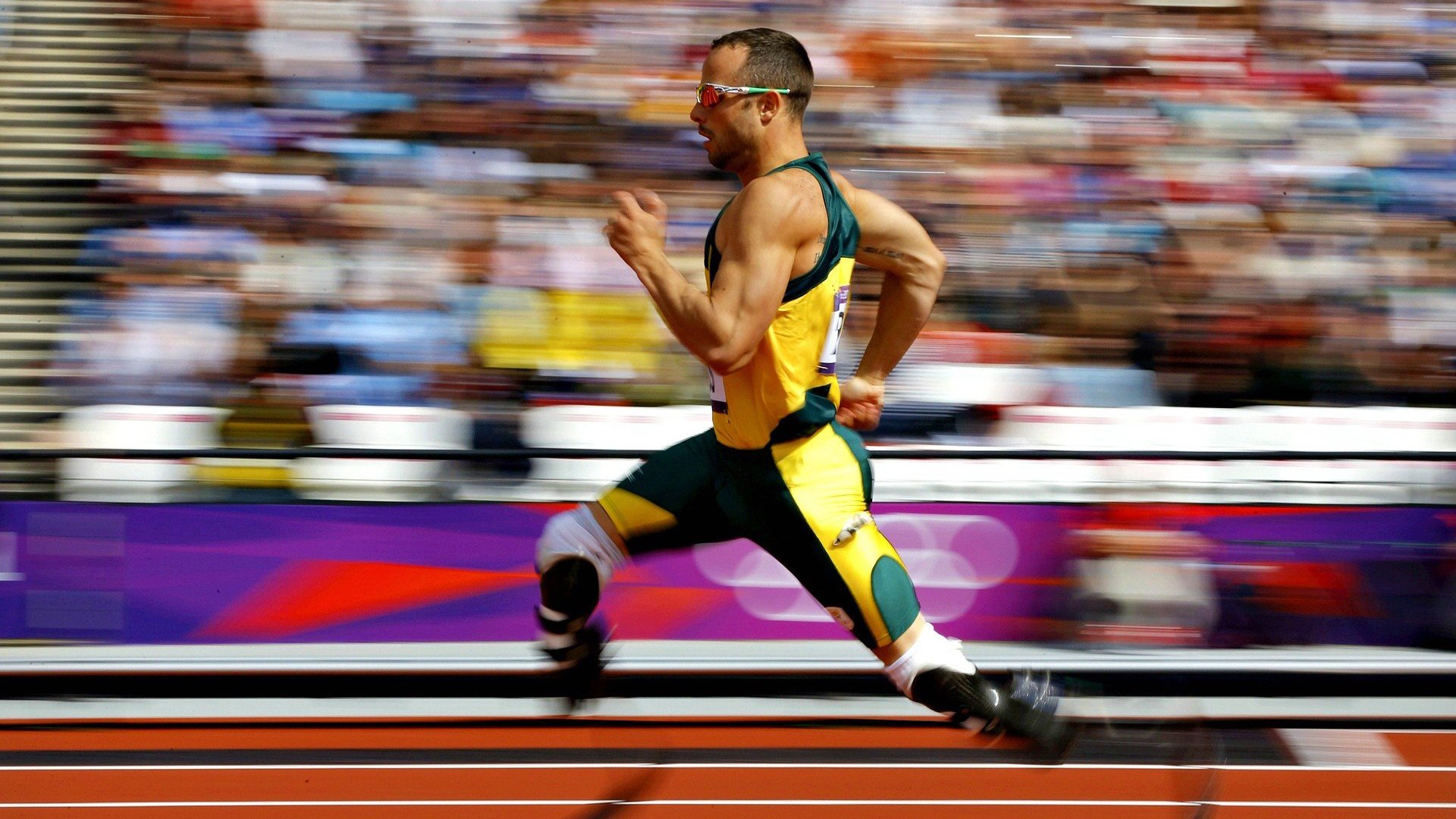 体操全能比赛竞争异常激烈